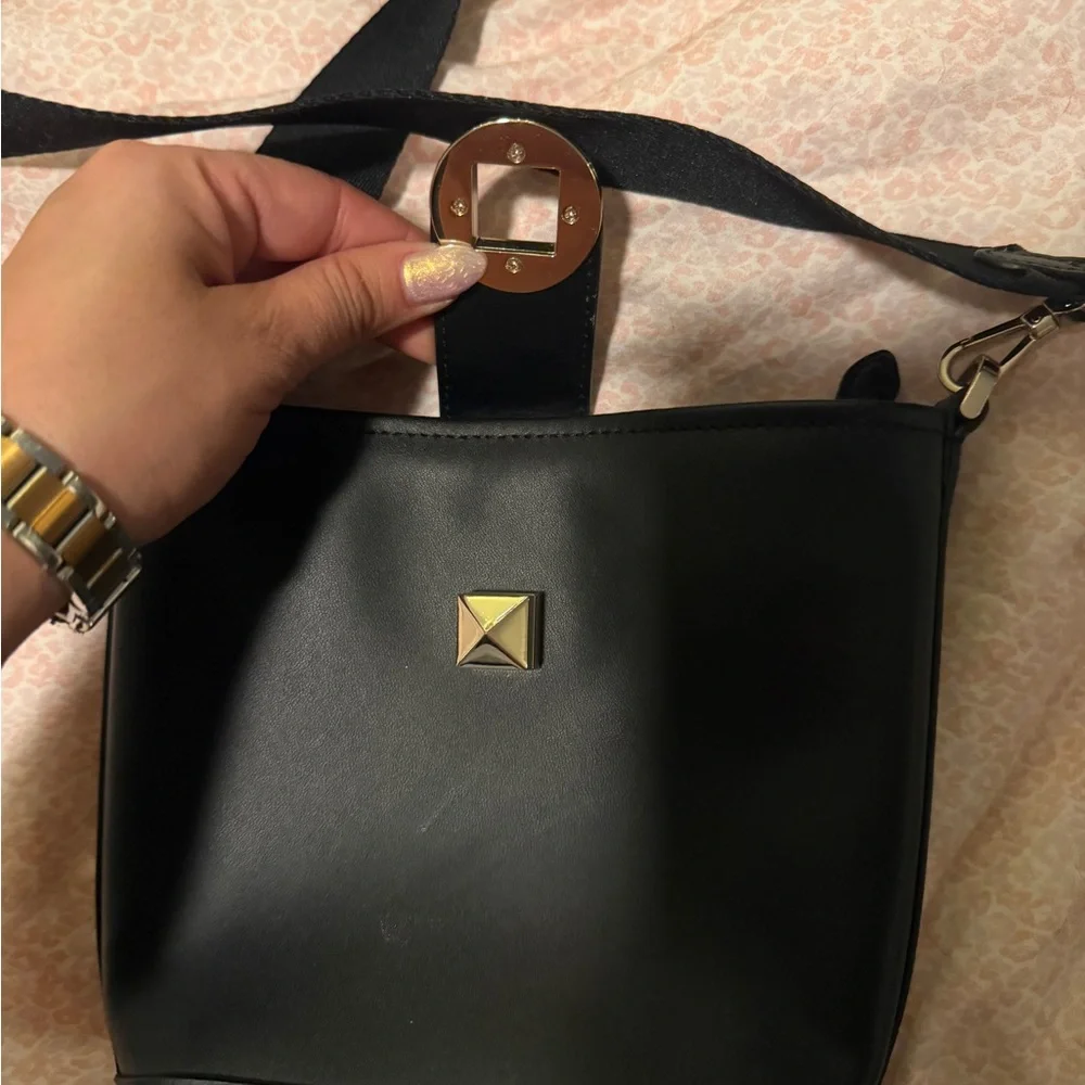 Kate Spade New York Audrey Mini Bucket Bag - Picture 11 of 12